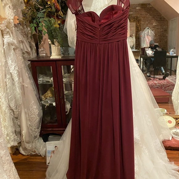 Bill Levkoff Style # 1163. Sz10 Wine - Picture 2 of 2